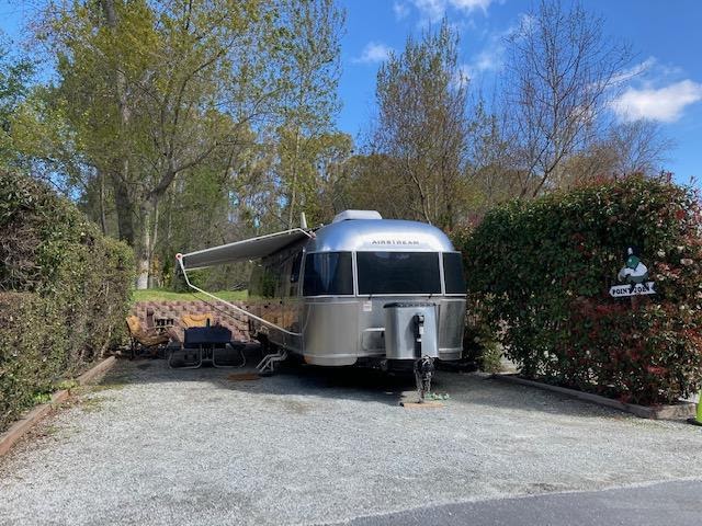 Perfect for small and medium sized RVs and trailers with 1 or no slide outs.